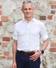Psycholog, badacz w obszarze psychoprofilaktyki, specjalista metod ilościowych i okulografii